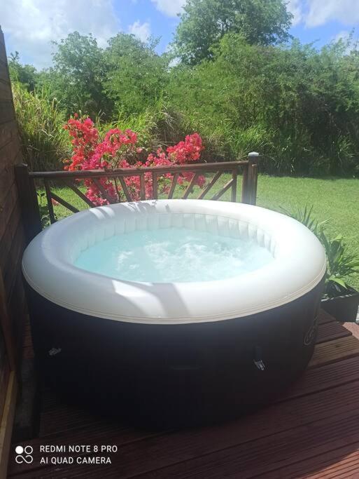 Ti-Case Appartement Jacuzzi A 100M De La Plage サント・リュス エクステリア 写真