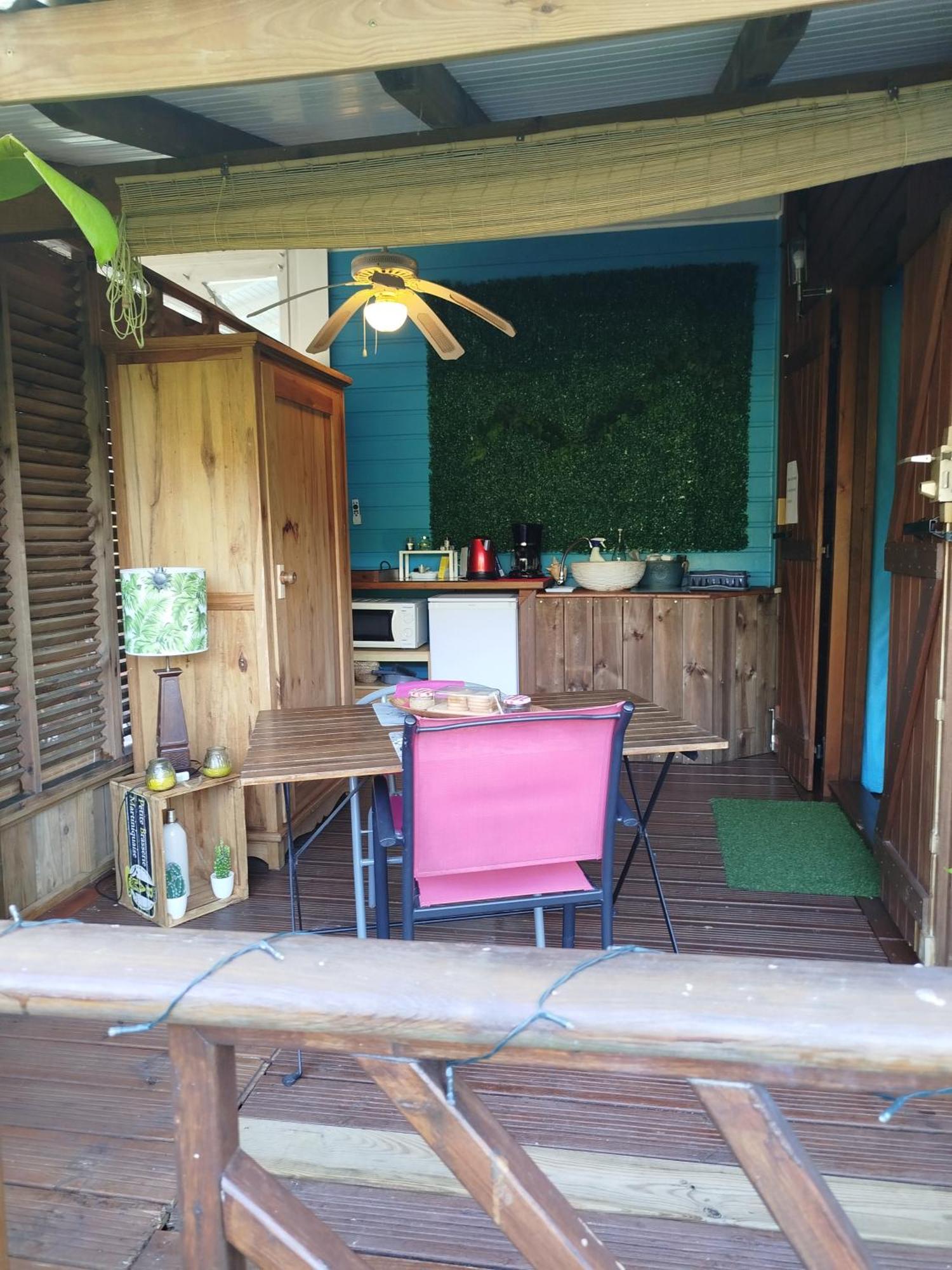 Ti-Case Appartement Jacuzzi A 100M De La Plage サント・リュス エクステリア 写真